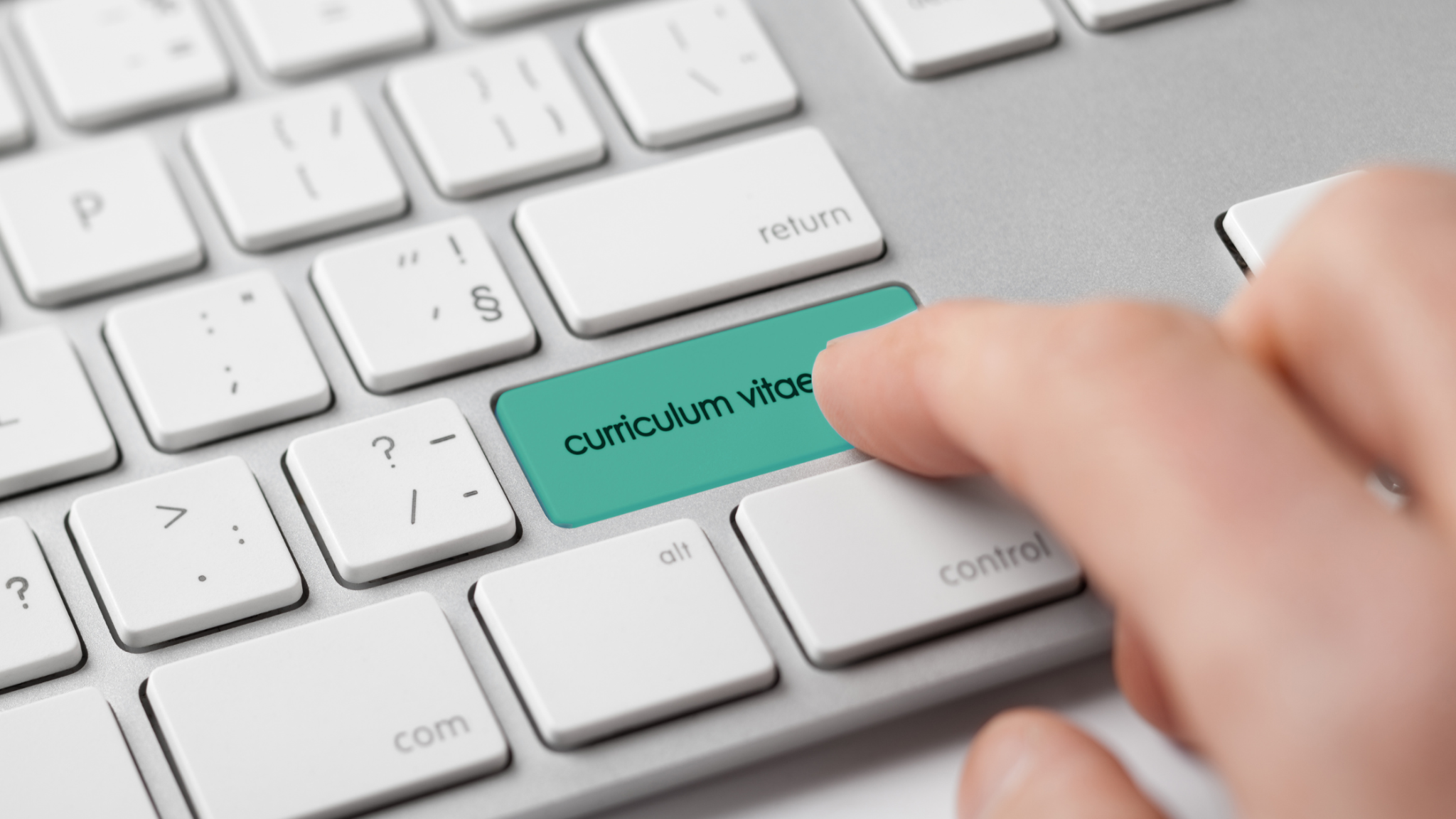 Operazione CV: 8 consigli per scrivere un curriculum vitae efficace