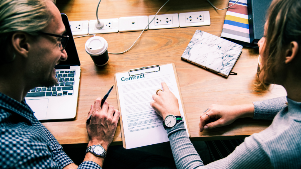 differenza somministrazione contratto a tempo determinato